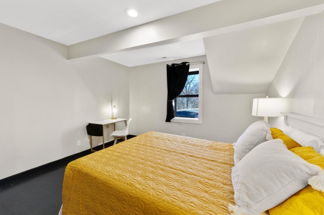 Randolph Hotel Fox Lake